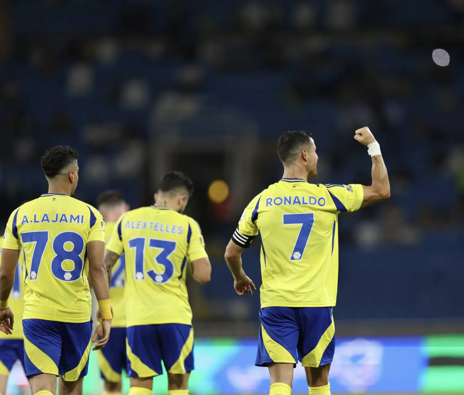 كريستيانو رونالدو يحتفل بهدفه في شباك الفيحاء (تصوير: عبد العزيز النومان)