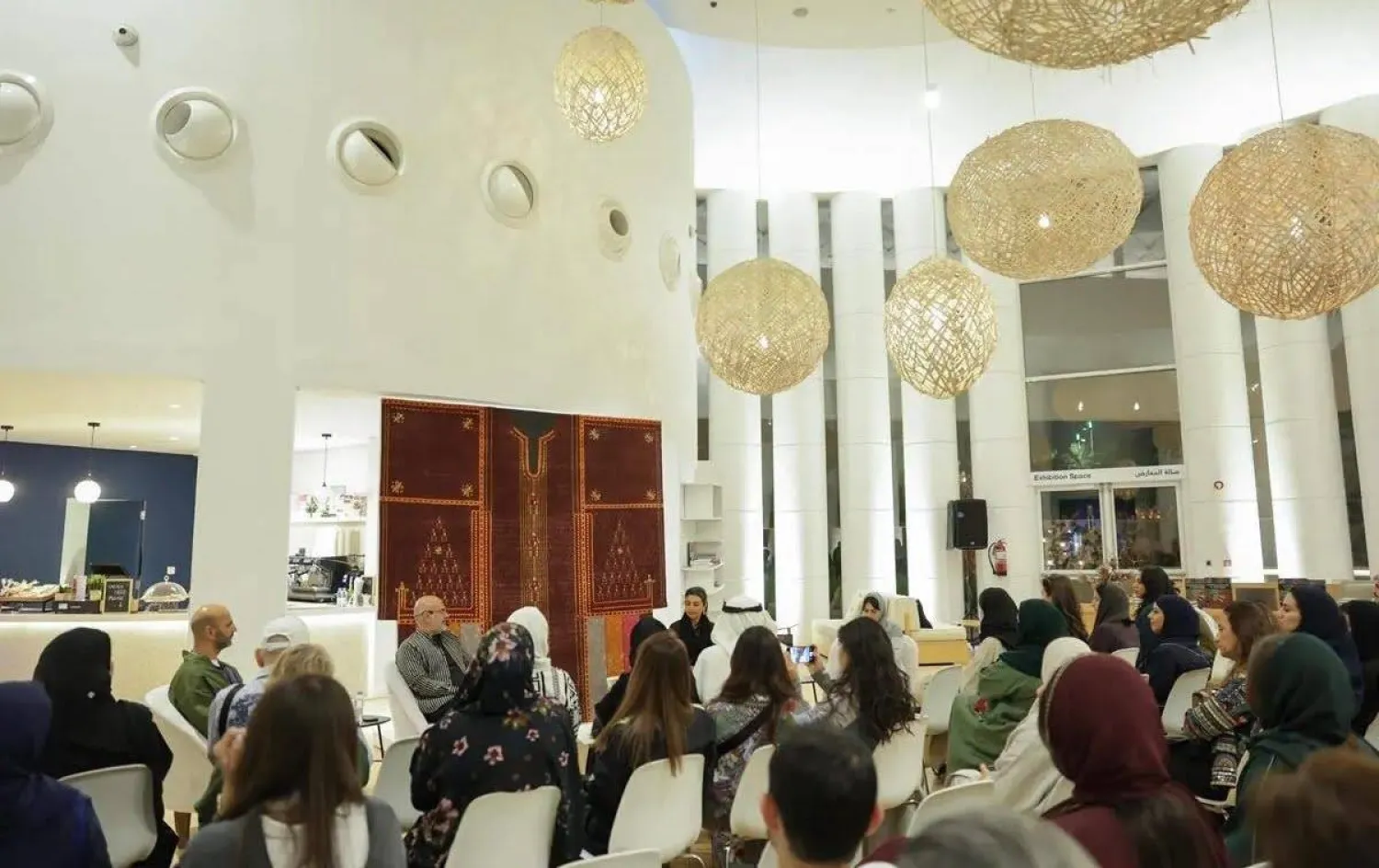 مشهد من فعالية سابقة في «مركز فناء الأول» بمدينة الرياض (واس)