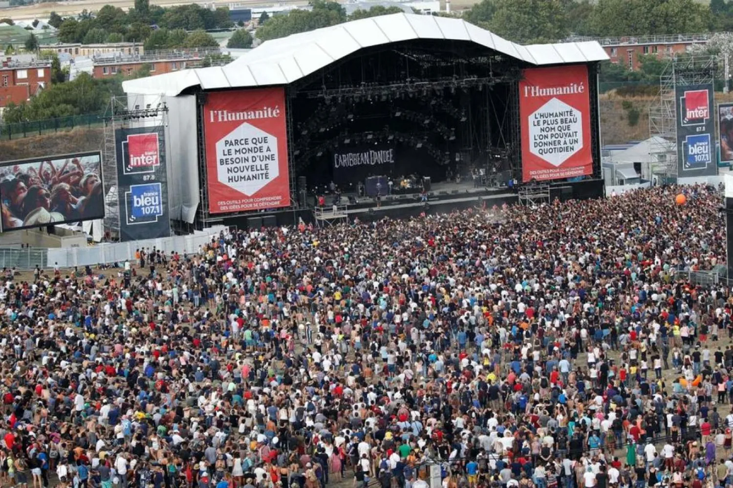 Bu yıl 13-14-15 Eylül'de düzenlenen festivale 450 bin kişinin katıldığı tahmin ediliyor (AFP/Arşiv)