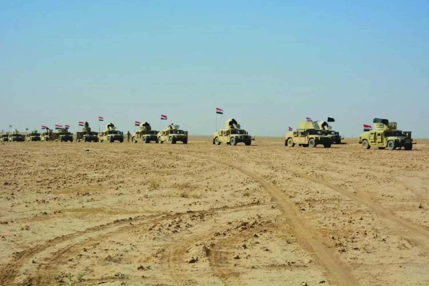 Anbar'da DEAŞ hücrelerine yönelik operasyonlar sırasında Irak ordusu tarafından yayınlanan bir konvoyun fotoğrafı