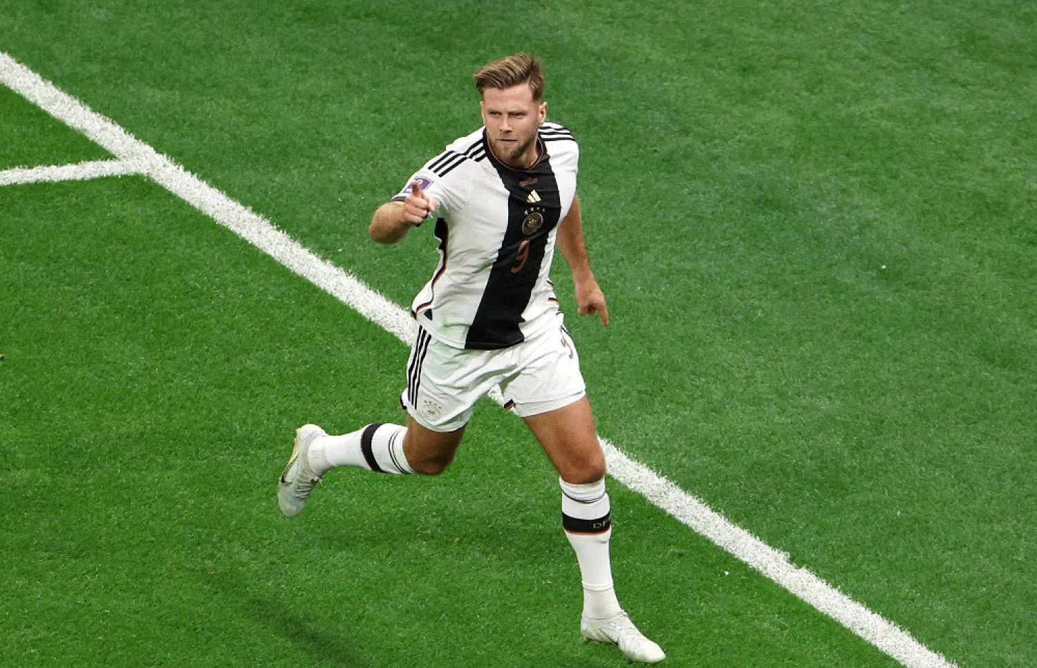 نيكلاس فولكروغ مهاجم منتخب ألمانيا (رويترز)