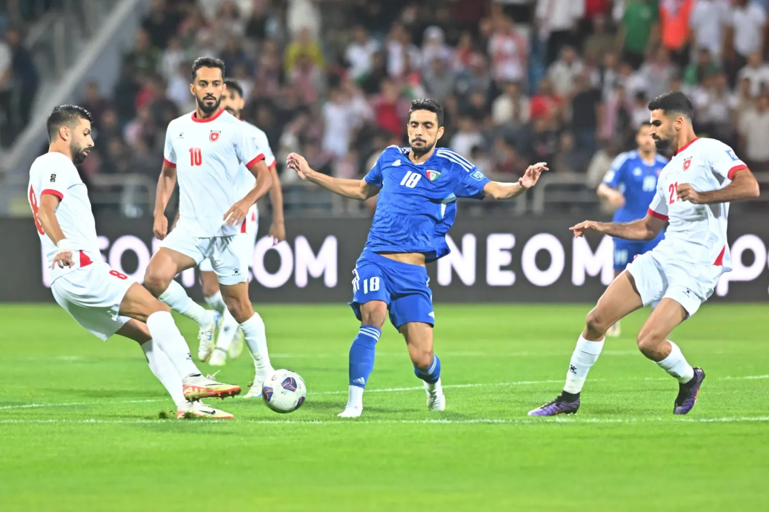 جانب من مواجهة الأردن والكويت ضمن تصفيات آسيا المؤهلة لكأس العالم 2026 (الشرق الأوسط)