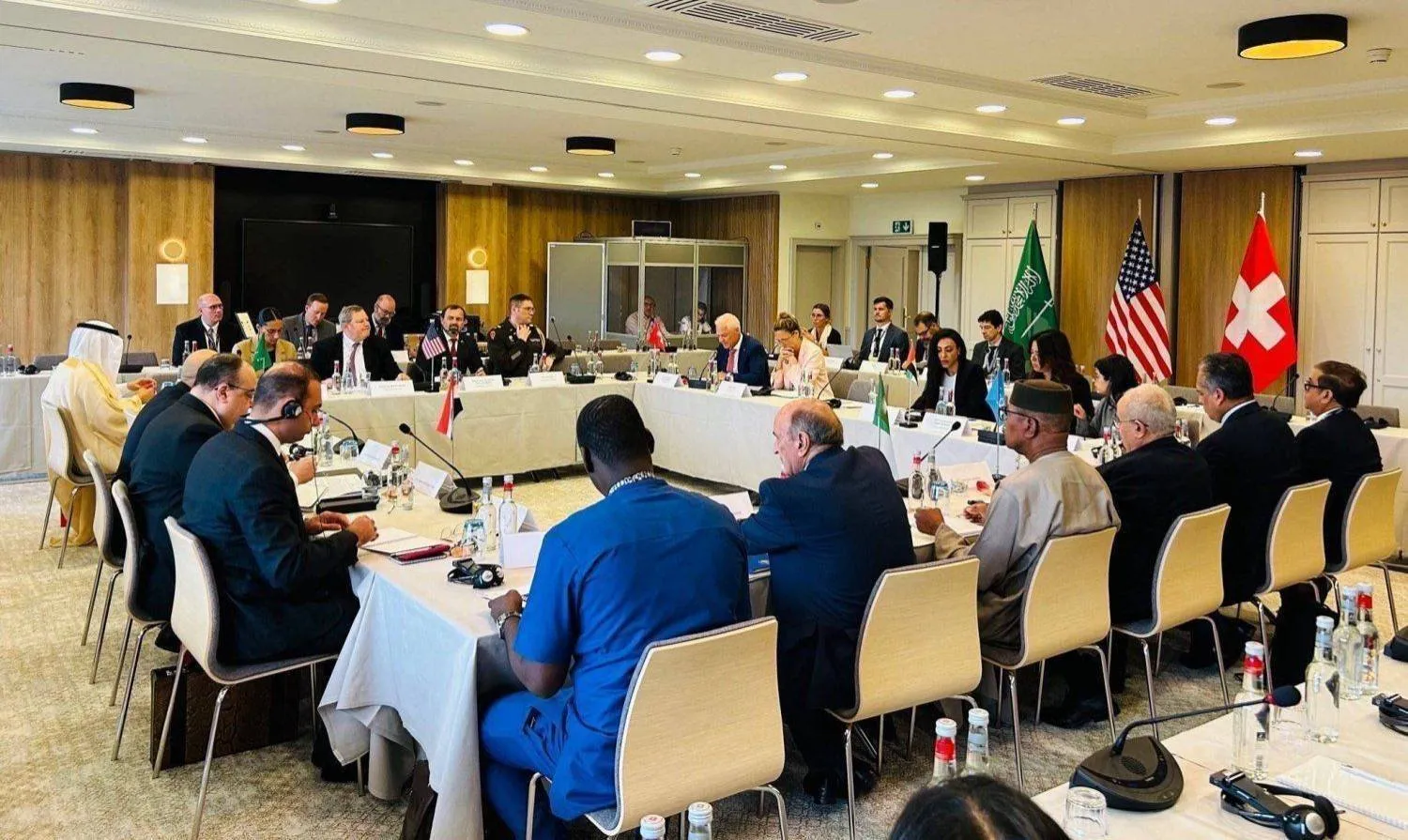 Cenevre'de düzenlenen Sudan müzakereleri oturumundan (Facebook)