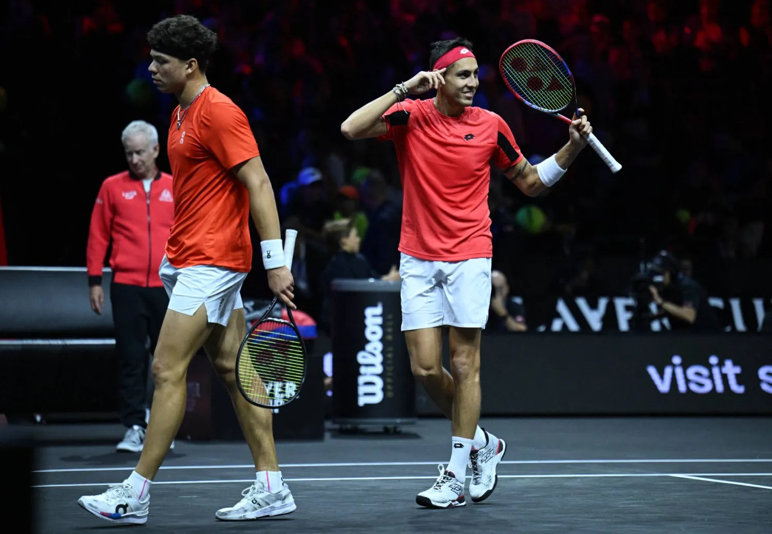 بن شيلتون وأليخاندرو تابيلو (رويترز)