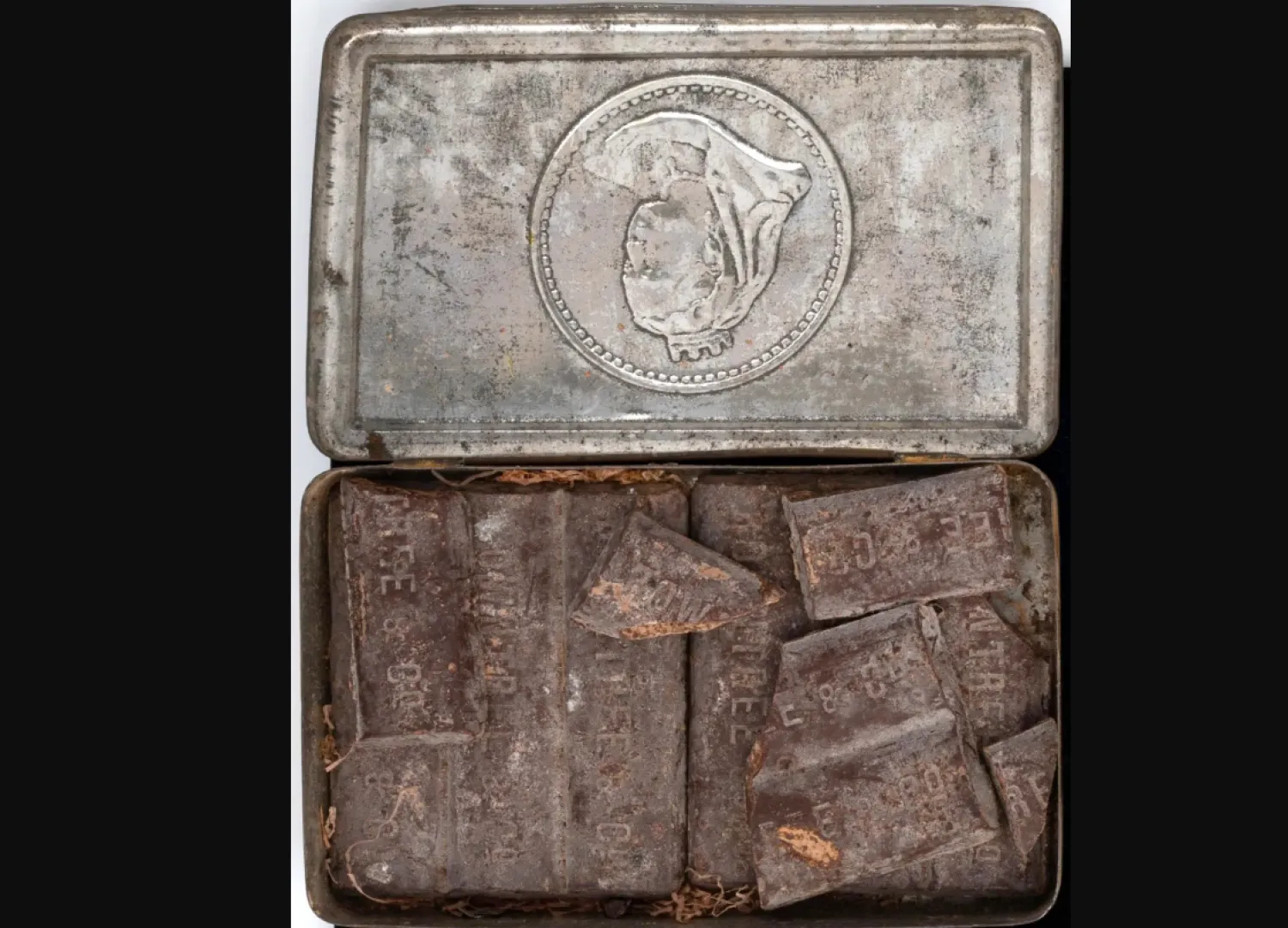 The bar was sampled but is mostly still in its Queen Victoria tin, according to auctioneers.
Baldwin's / SWNS