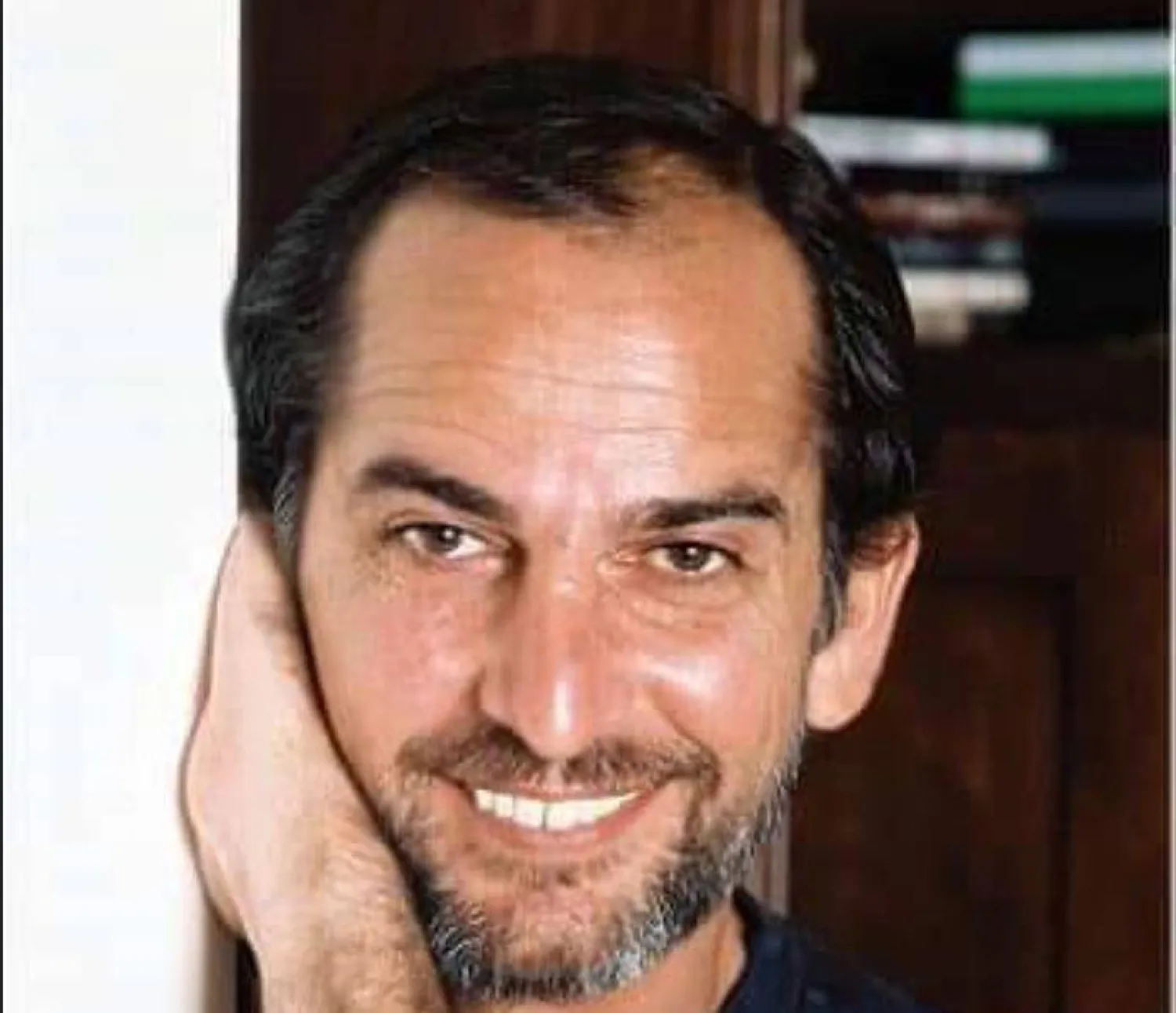 الفنان المصري الراحل هشام سليم (فيسبوك)