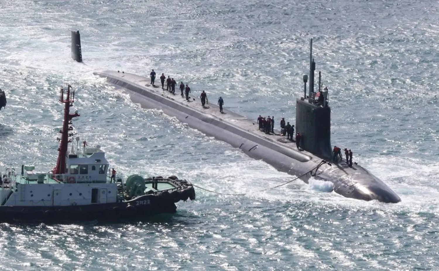 The USS Vermont, the US Navy's nuclear-powered attack submarine, enters a naval base in the southeastern port city of Busan, South Korea, 23 September 2024. (EPA/Yonhap)