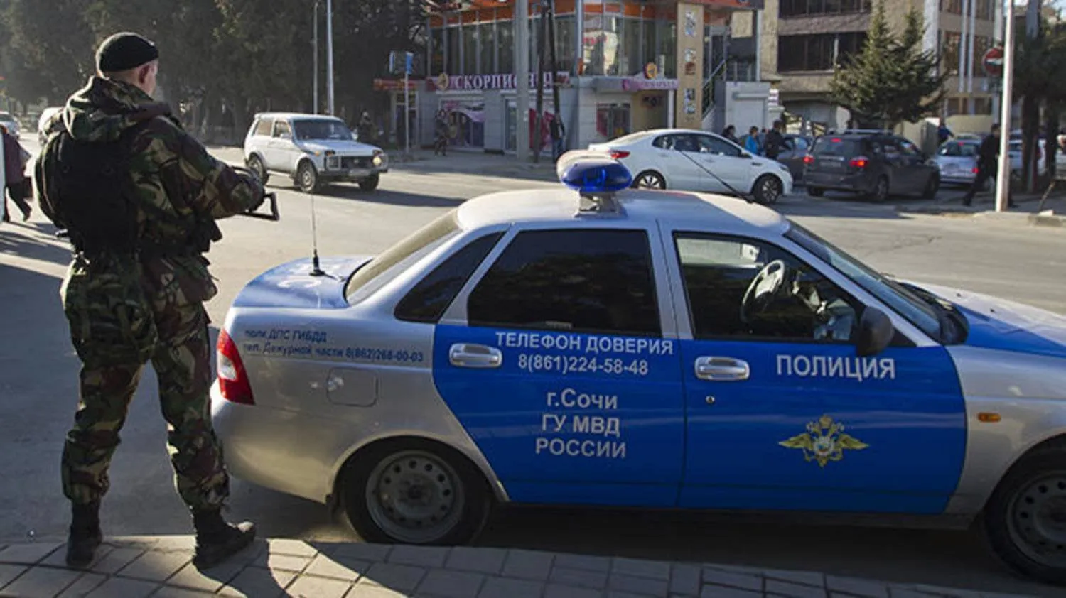 Rus polisi  (Arşiv-Reuters)