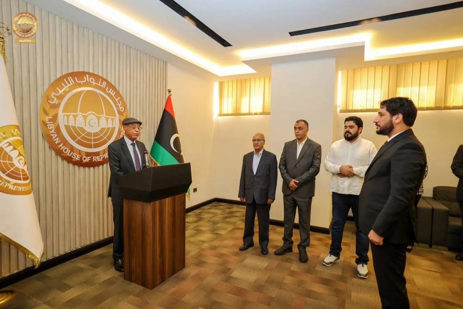 مستشارو المحكمة الدستورية العليا عقب أداء اليمين أمام نائب رئيس مجلس النواب الليبي (المجلس)