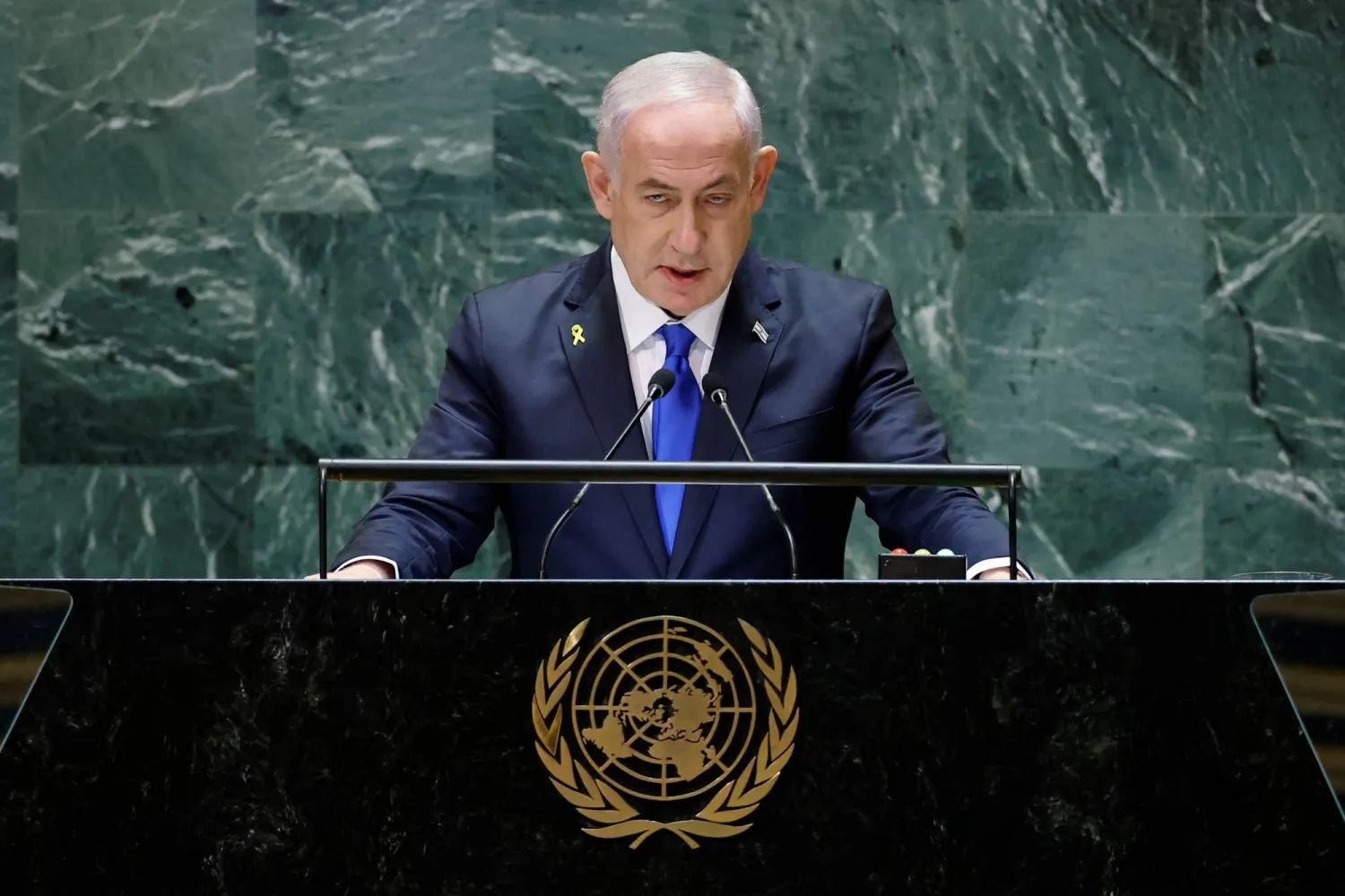 رئيس الوزراء الإسرائيلي بنيامين نتنياهو يتحدث أمام الجمعية العامة للأمم المتحدة (رويترز)