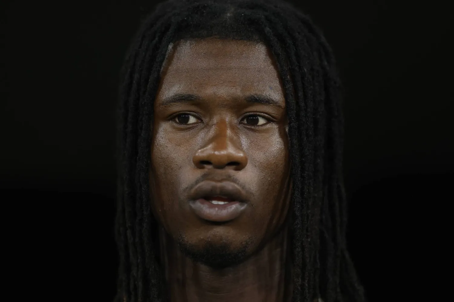 إدوارد كامافينغا متاح لمشاركة الريال أمام أتلتيكو (رويترز)