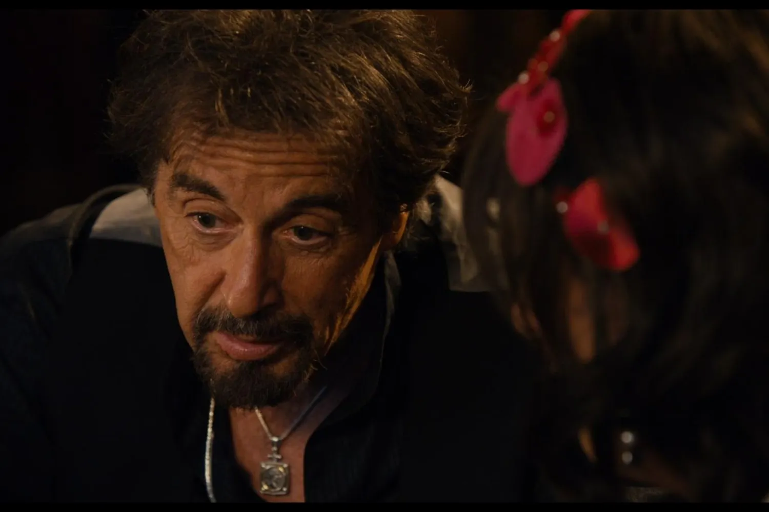 IMDb kullanıcılarından 10 üzerinden 3,3 puan alabilen Jack ve Jill, tüm eleştirilere rağmen gişede 149 milyon dolar kazanmayı başarmıştı (Columbia Pictures)