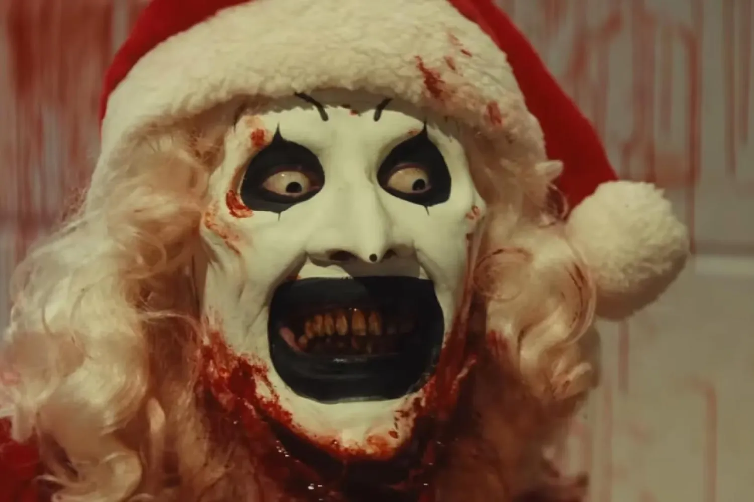 Serinin üçüncü filminde Art, Miles County'de katliam yaparken Noel Baba kılığına da giriyor (Signature Entertainment)