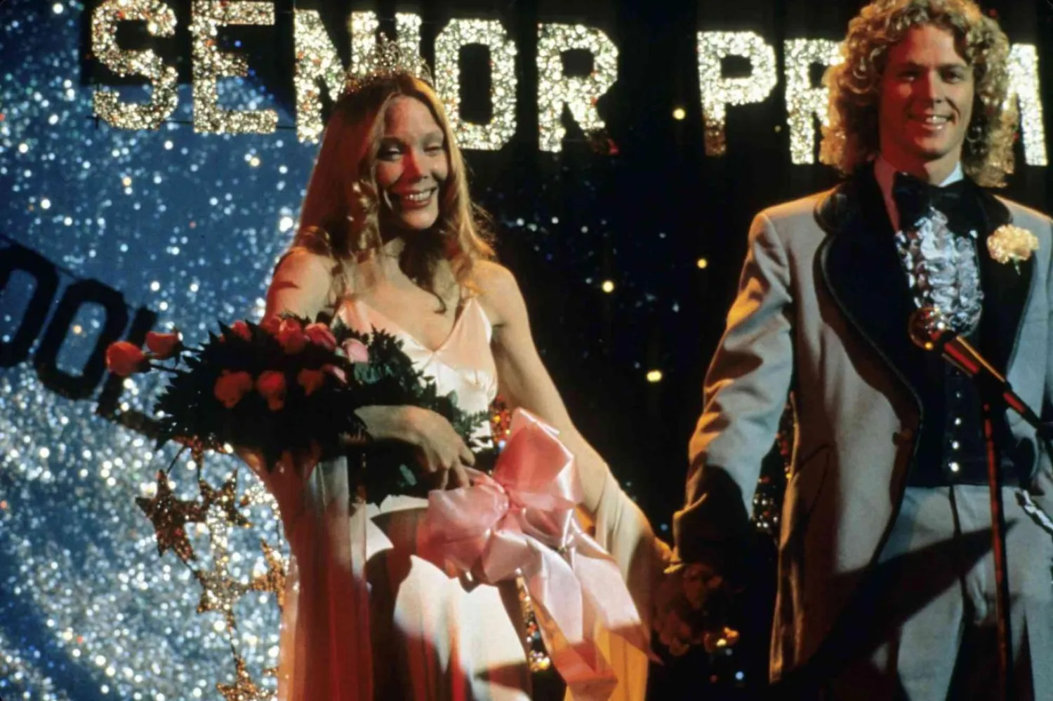 Yönetmen koltuğunda Brian De Palma'nın oturduğu Günah Tohumu, 2 milyon doların altında bir bütçeyle 30 milyon doların üzerinde hasılat elde etmişti (United Artists)