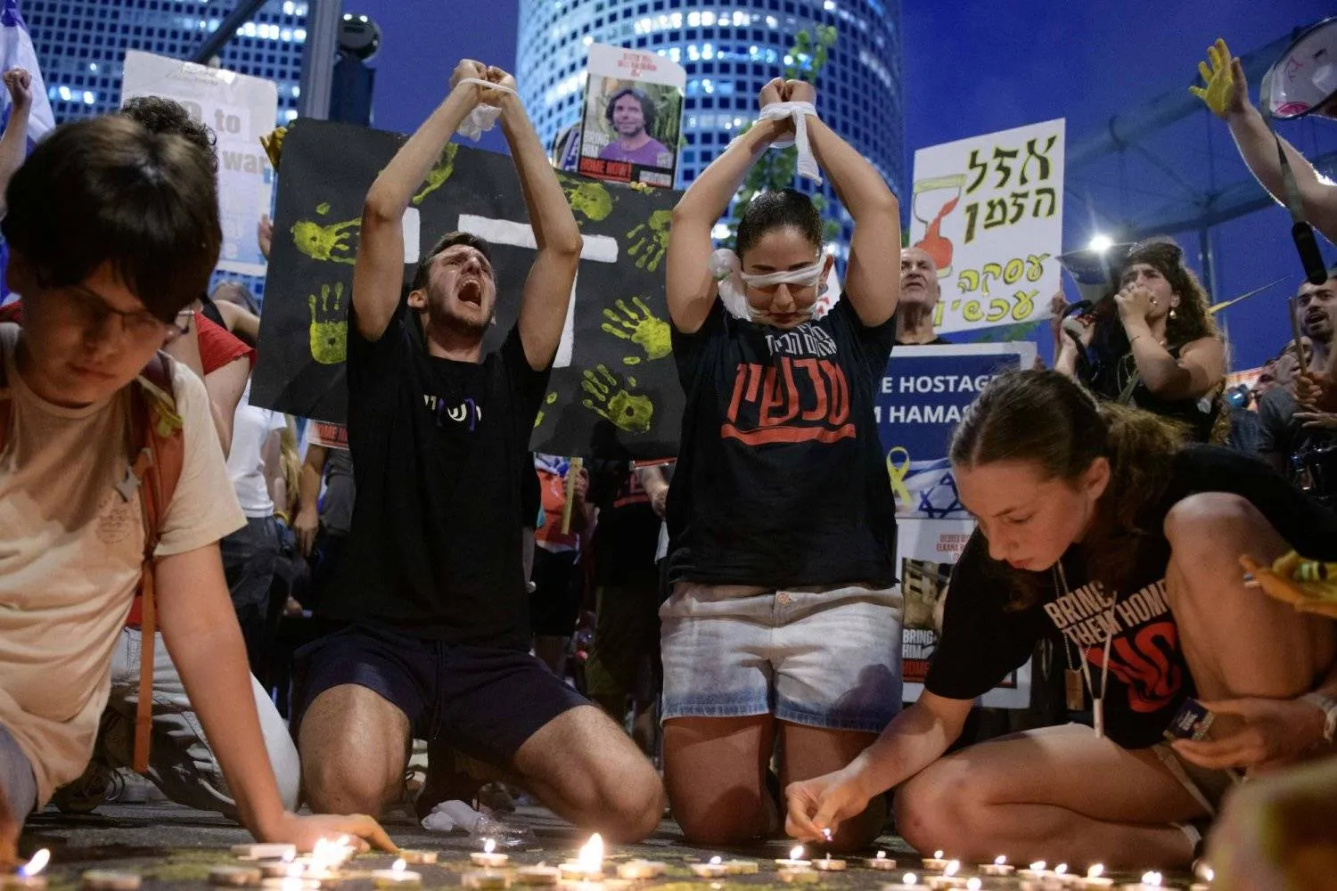 Israeli protesters demand deal to release hostages (dpa)