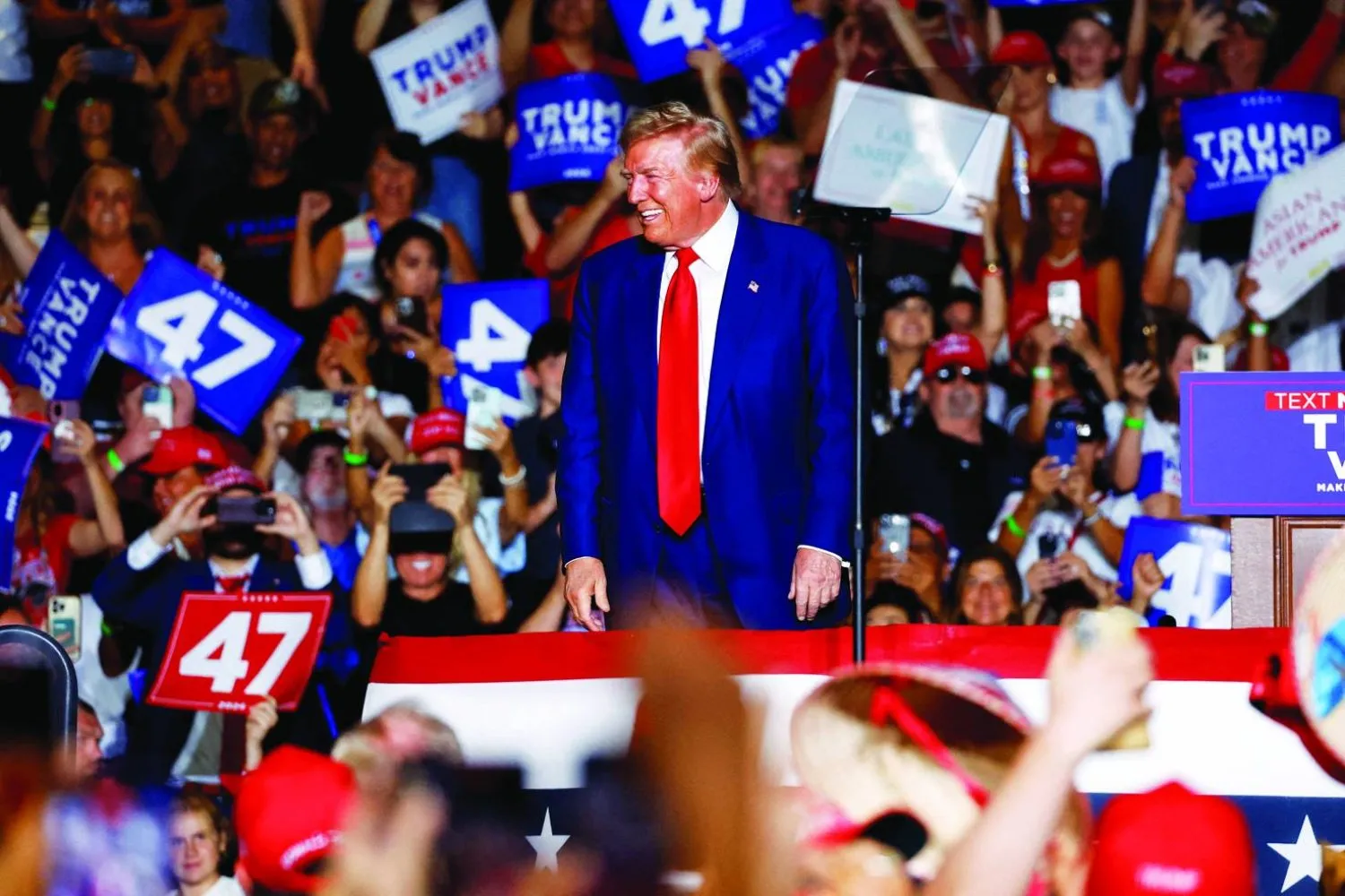  Trump, Las Vegas, Nevada'daki seçim mitingi sırasında, 13 Eylül (Reuters)