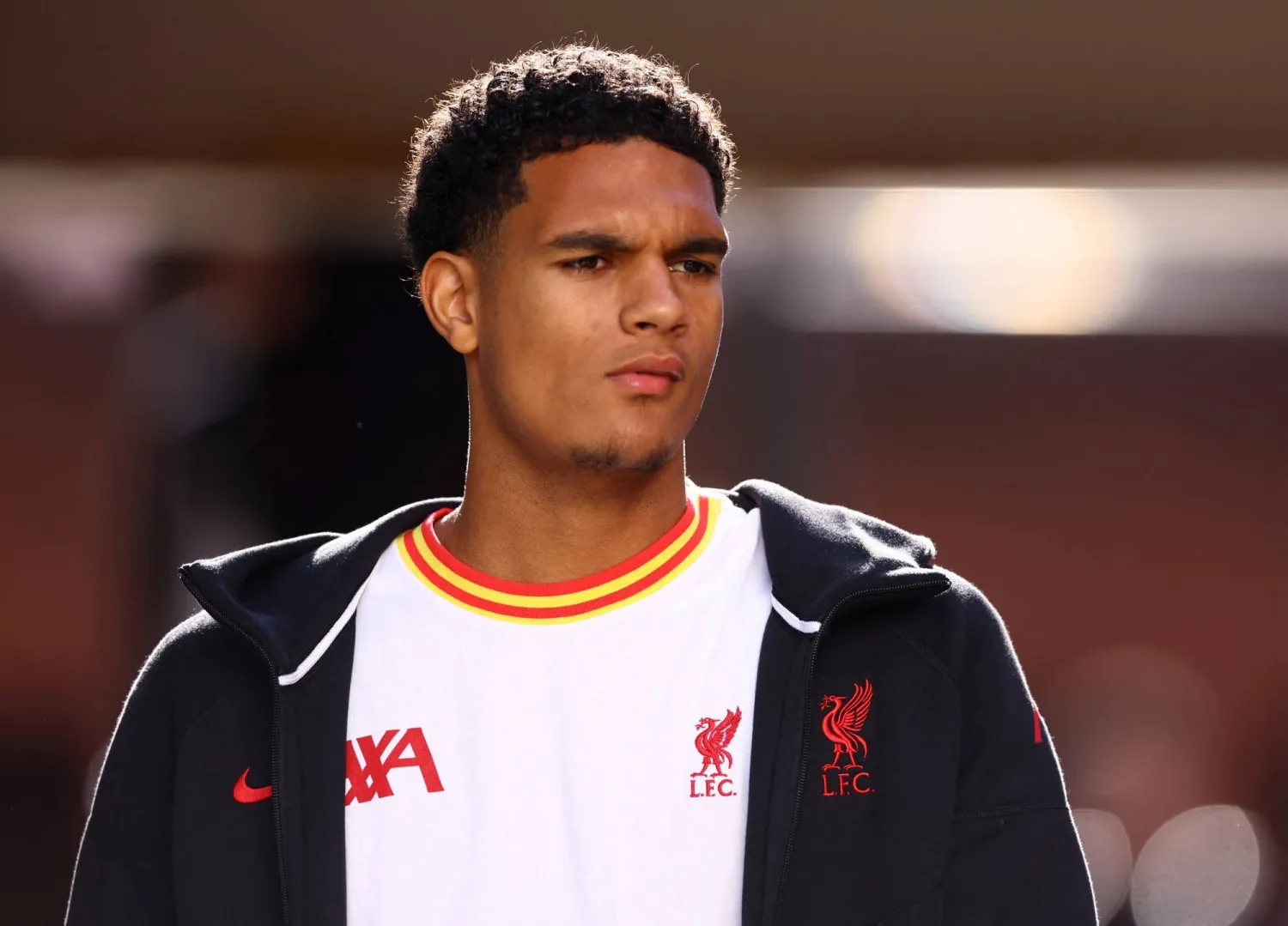 جاريل كوانساه مدافع ليفربول (رويترز)