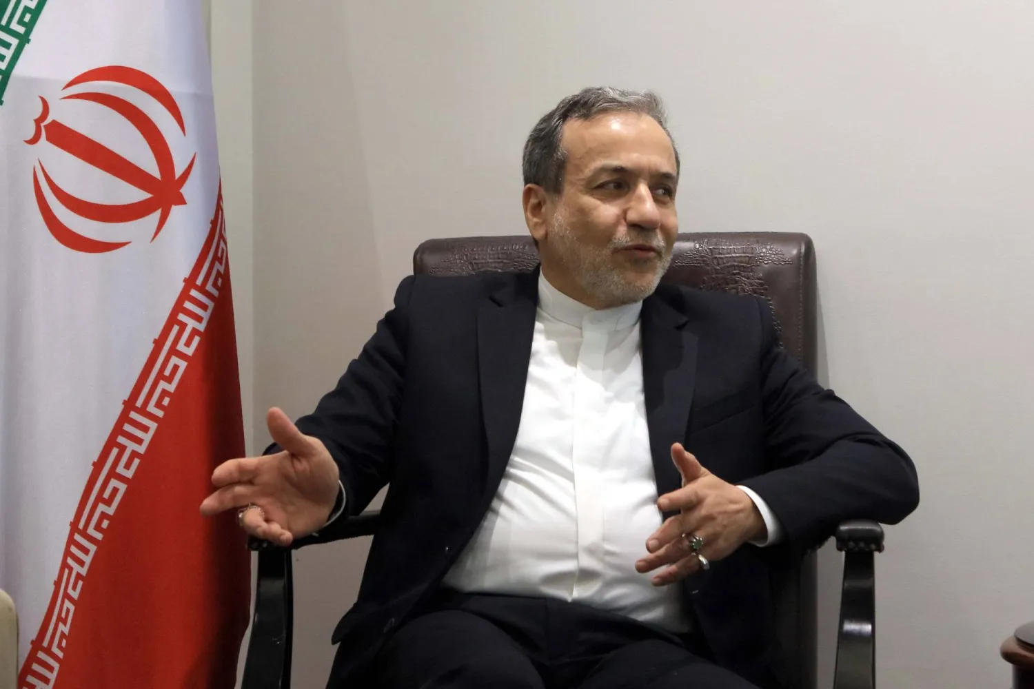 وزير الخارجية الإيراني عباس عراقجي (إ.ب.أ)