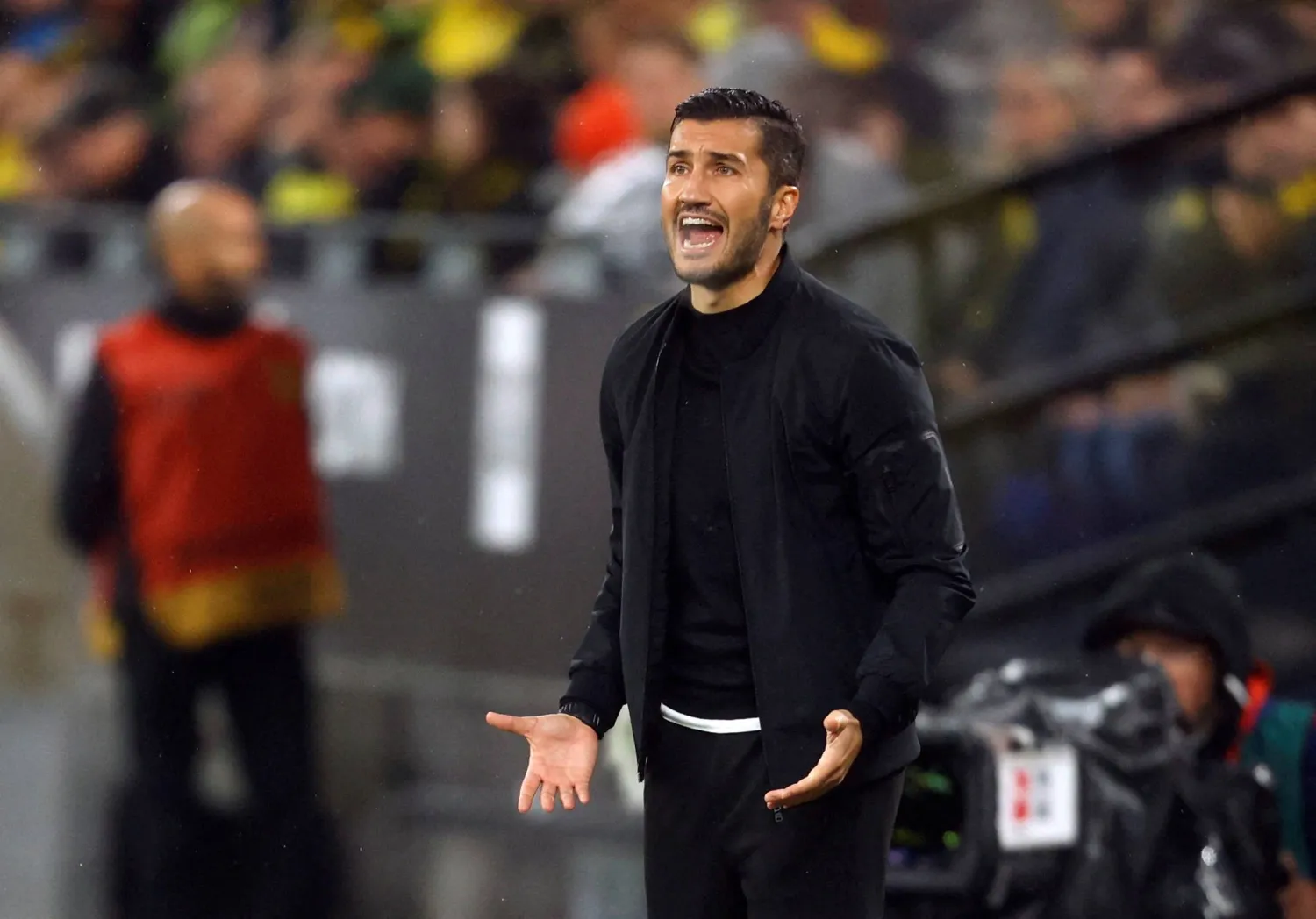 FILE PHOTO: Soccer Football - Bundesliga - Borussia Dortmund v VfL Bochum - Signal Iduna Park, Dortmund, Germany - September 27, 2024 Borussia Dortmund coach Nuri Sahin reacts REUTERS/Leon Kuegeler 
