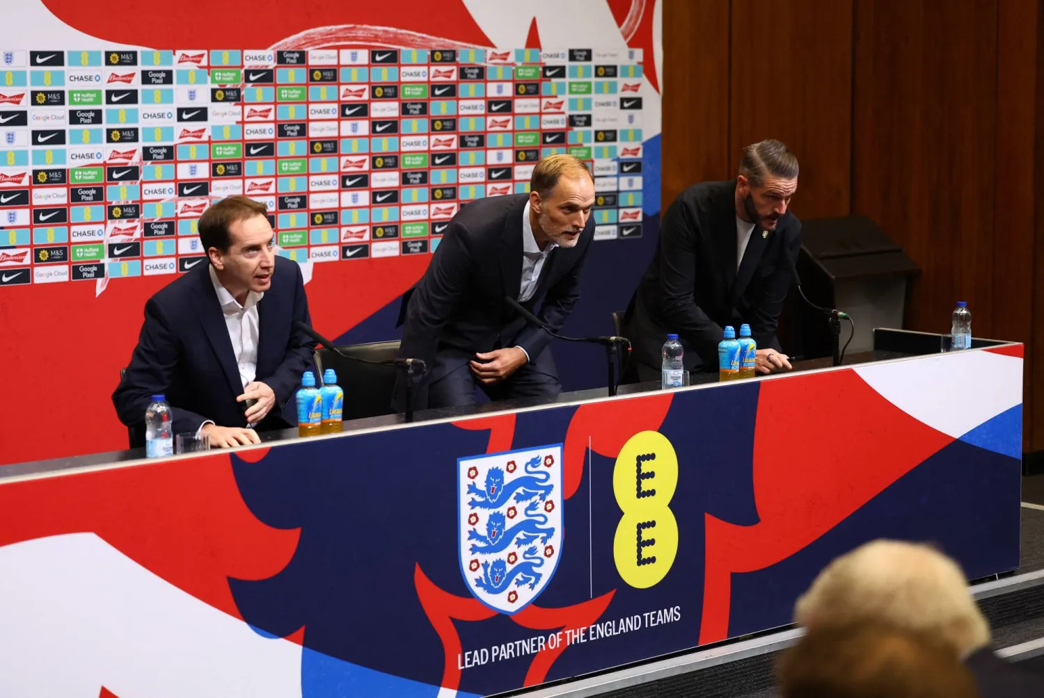 توخيل خلال المؤتمر الصحفي الذي عقد عقب إعلان التعاقد معه (رويترز)