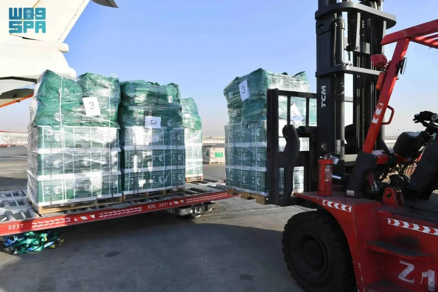 A sixth Saudi relief plane, carrying food, medical supplies, and shelter aid, arrived in Beirut from Riyadh. SPA