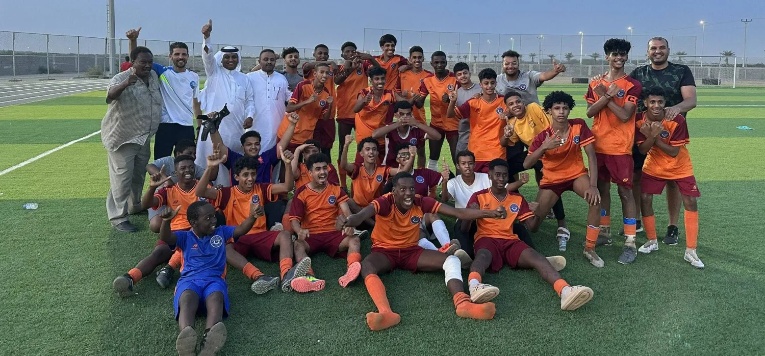 يشارك نادي الليث في ثلاث فرق بدرجة الفئات السنية (الشرق الأوسط) 