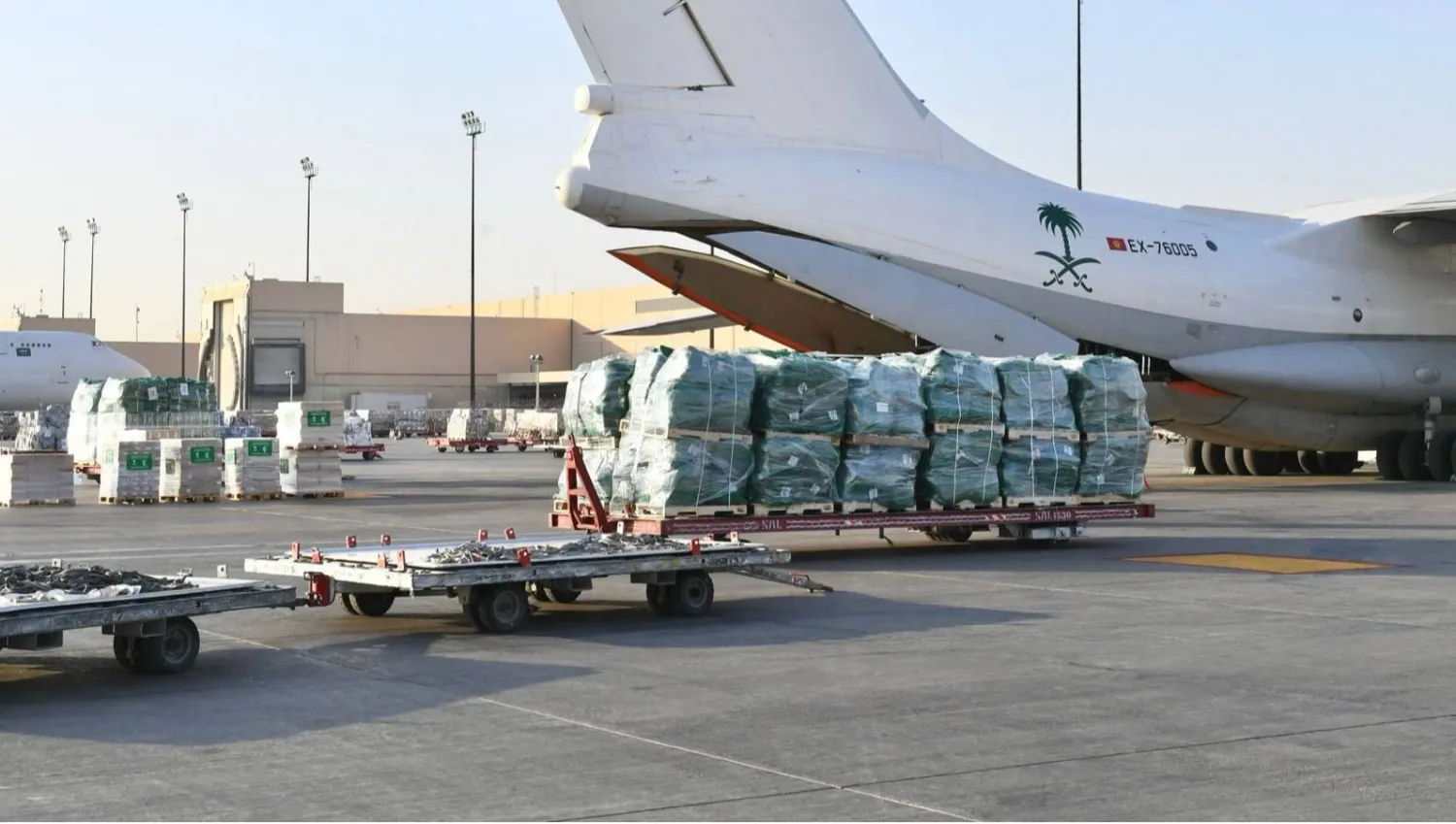 جسر جوي مفتوح يواصل إغاثة لبنان (واس)