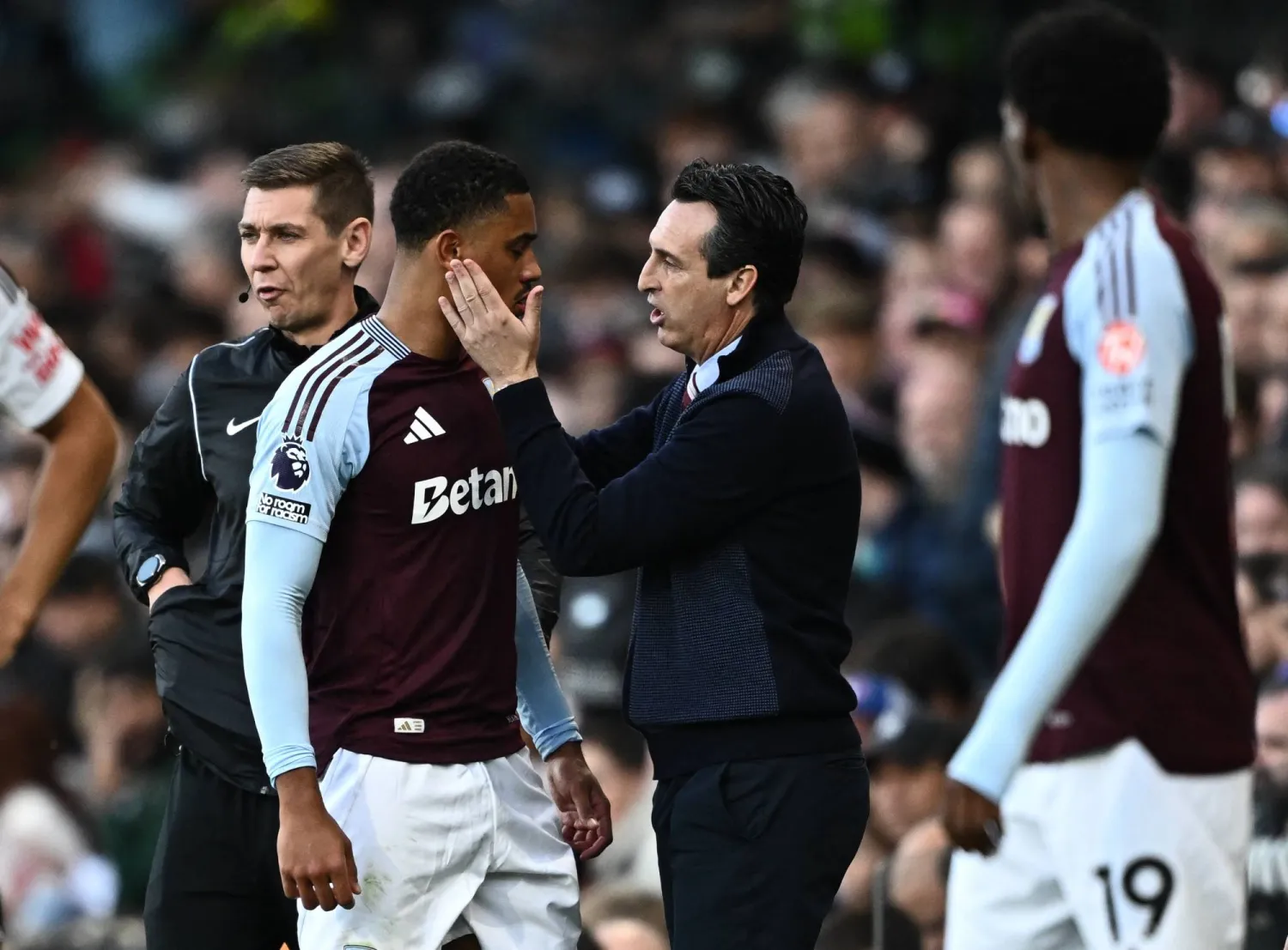 أوناي إيمري (رويترز)