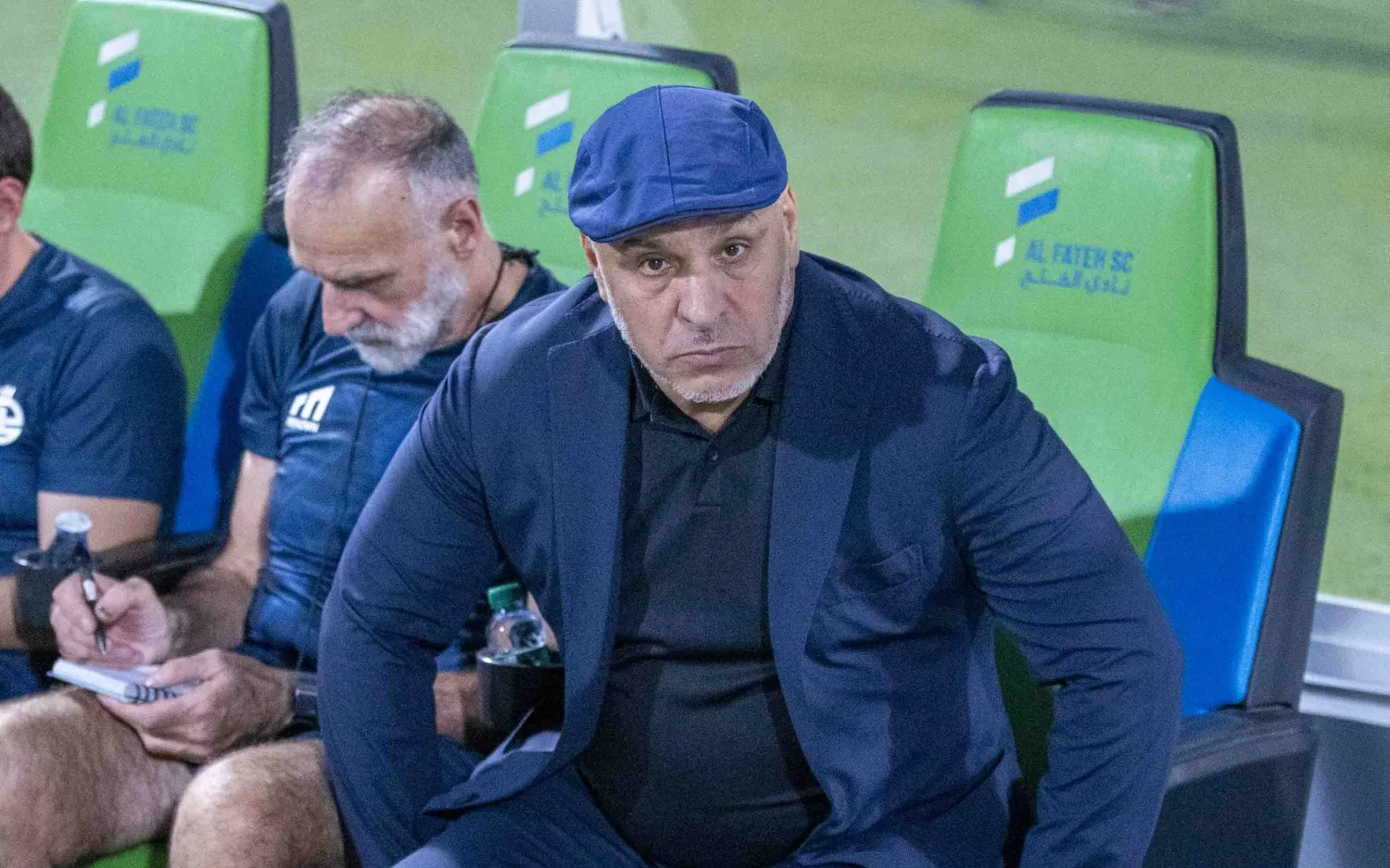 الجزائري بن زكري مدرب فريق الخلود (تصوير: سعد الدوسري)