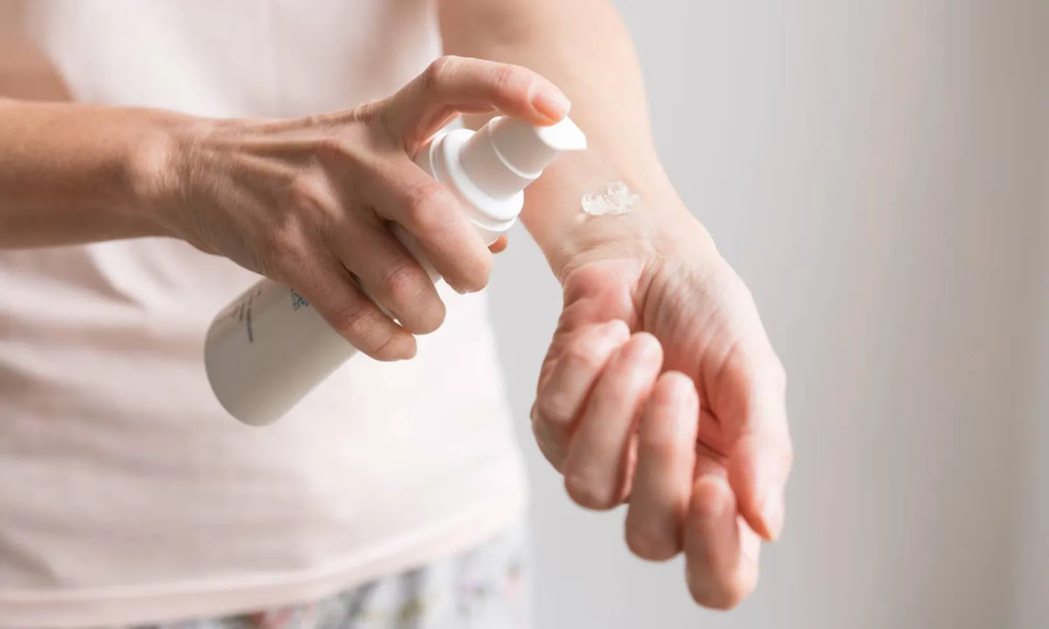 ارتفاع عدد النساء البيض لتلقي العلاج الهرموني التعويضي