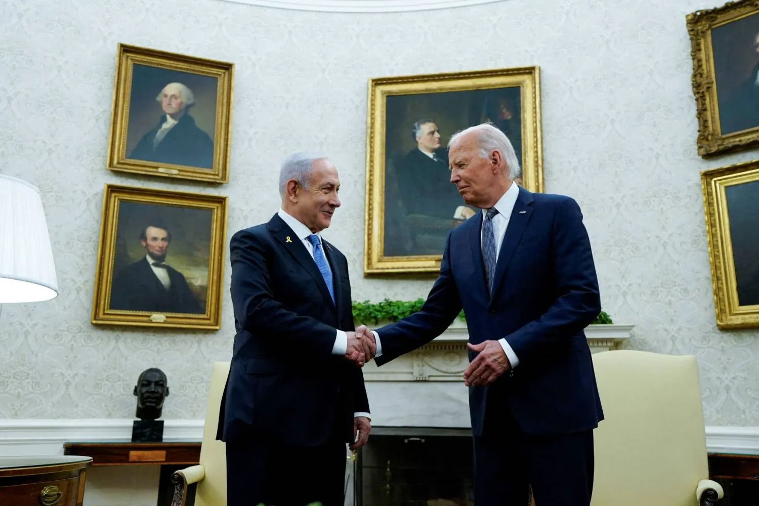 Netanyahu, Biden ile geçen temmuz ayında Beyaz Saray'da (Arşiv-Reuters)