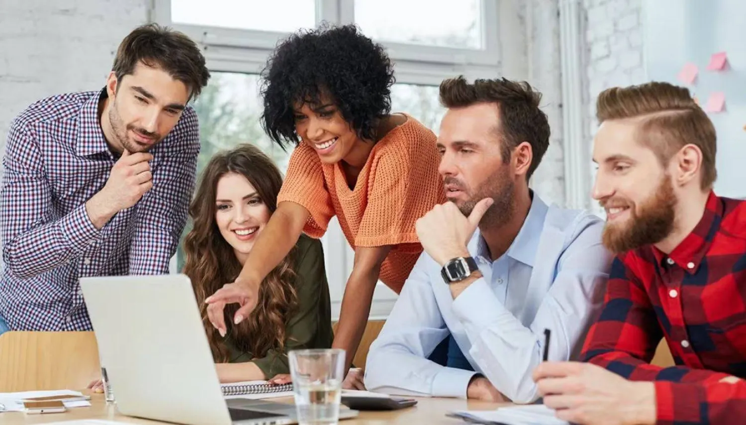 يسعى الأشخاص بشكل عام لتقوية قدراتهم العقلية والنفسية للوصول إلى مستوى جيد من التفكير السليم (أرشيفية - رويترز)