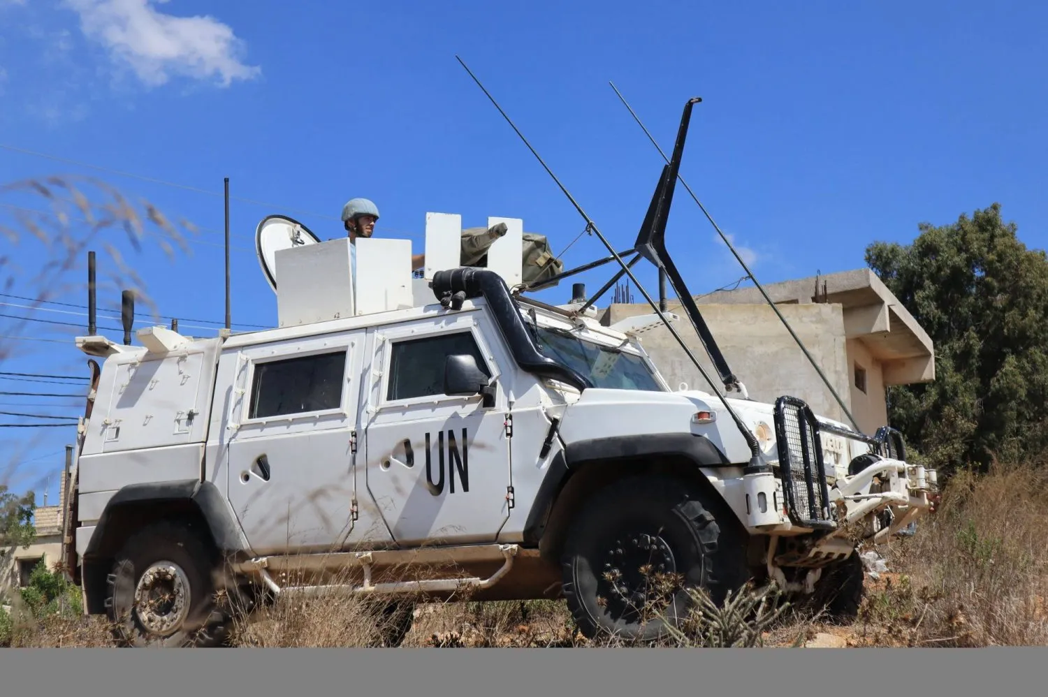 Güney Lübnan'da bir UNIFIL aracı (EPA)