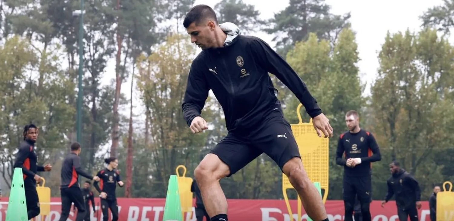 تدريبات ميلان الأخيرة تأهباً للمواجهة قبل تأجيلها (ميلان)