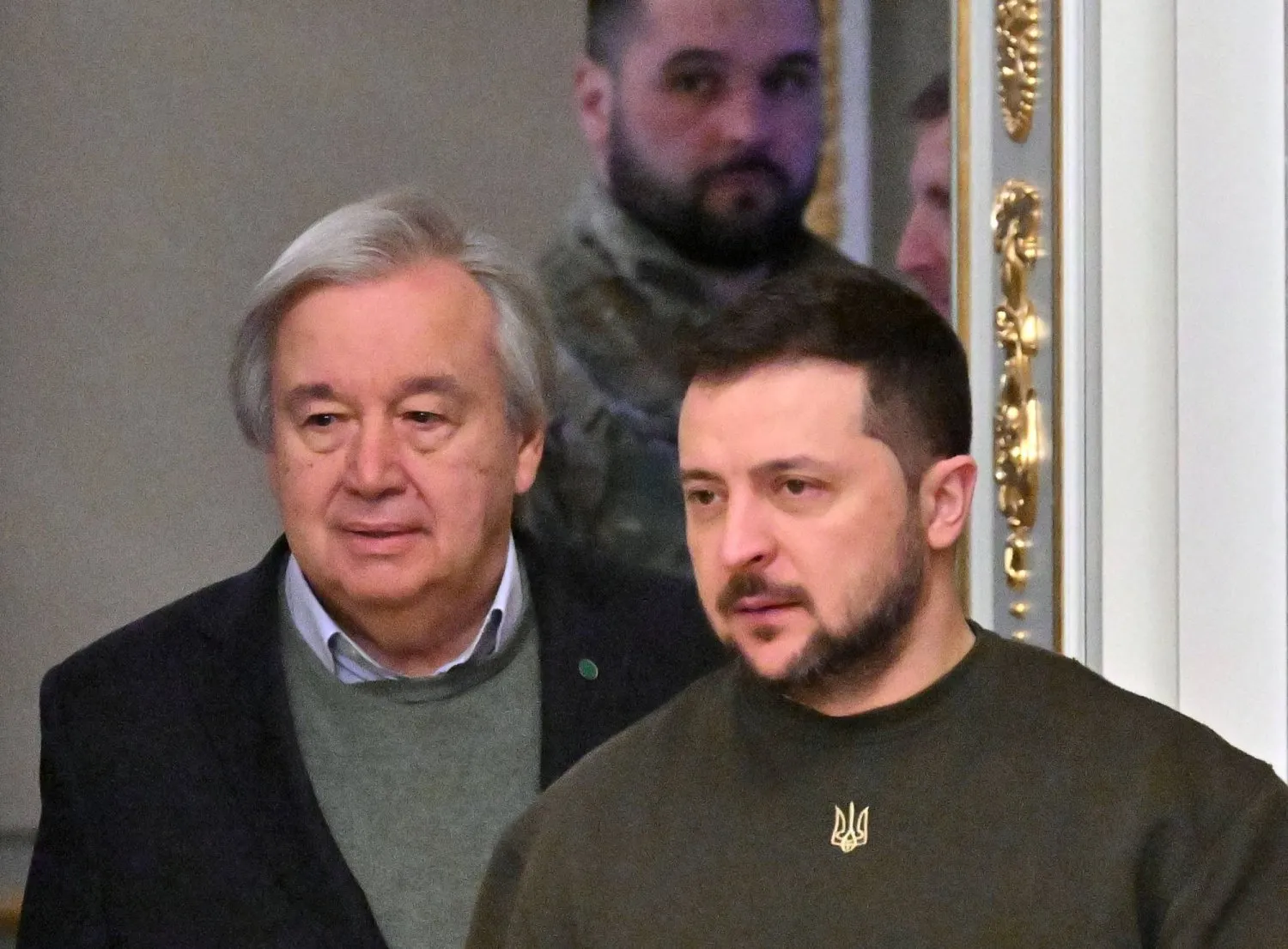 Zelenskiy ve Guterres, Mart 2023'te Kiev'deki toplantılarında (AFP)