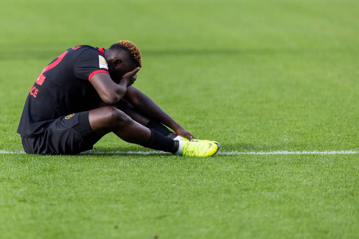 فيكتور بونيفاس قد يشارك مع ليفركوزن ضد بريمن (د.ب.أ)