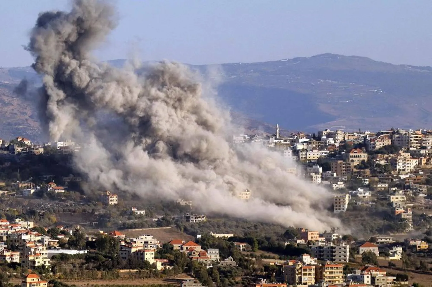 Smoke rises from the site of an Israeli air strike on Khiam in southern Lebanon near the border with Israel on October 25, 2024. (AFP) 