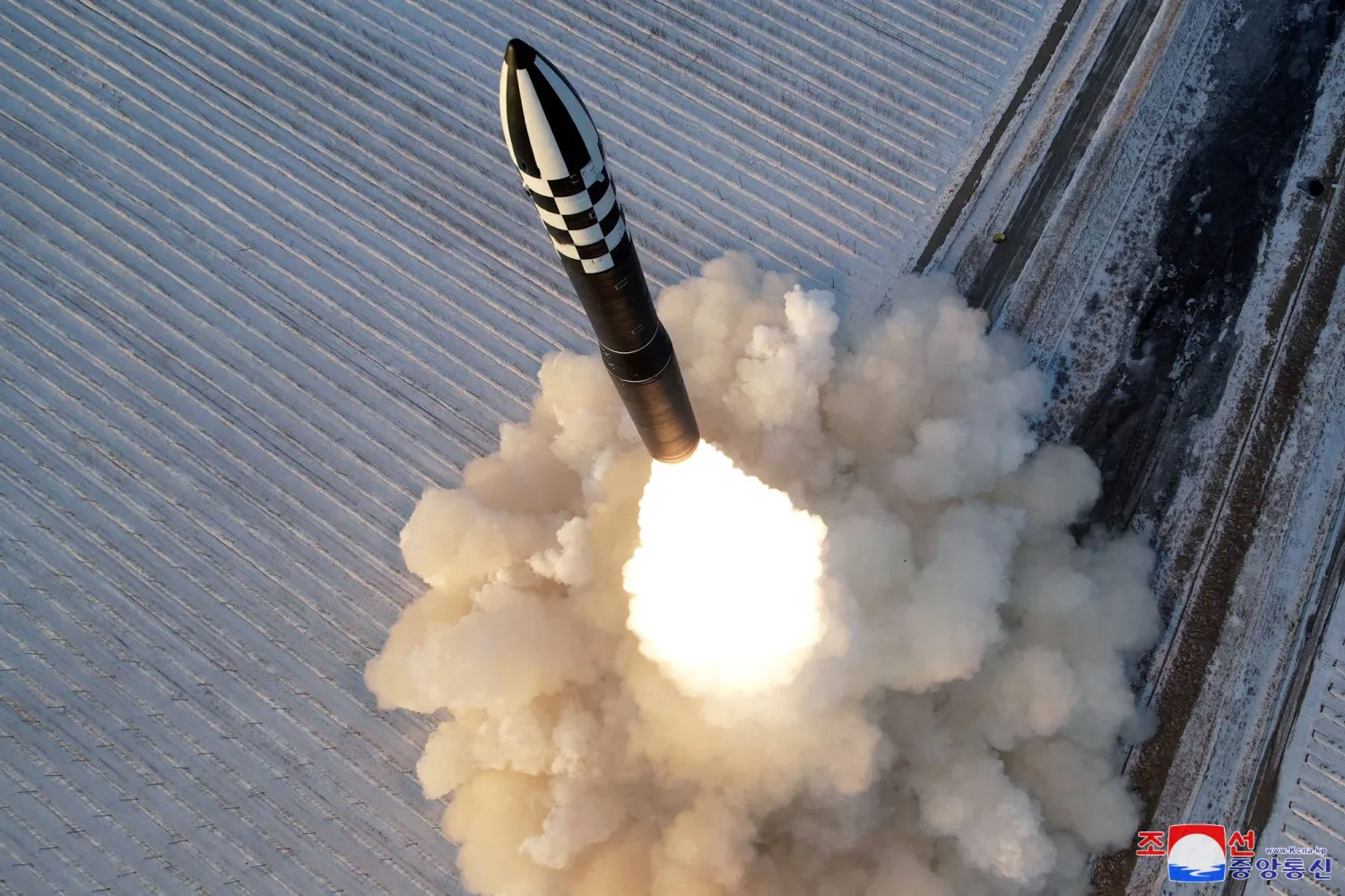 FILE PHOTO: A Hwasong-18 intercontinental ballistic missile is launched during what North Korea says is a drill at an unknown location December 18, 2023 in this picture released by the Korean Central News Agency. KCNA via REUTERS 