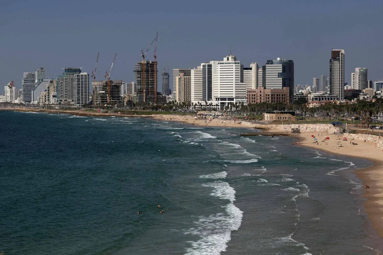 A usually crowded beach in Tel Aviv is nearly deserted on August 25, 2024, amid cross-border hostilities between Israel and Lebanon's Hezbollah. (Photo by Ahmad GHARABLI / AFP)