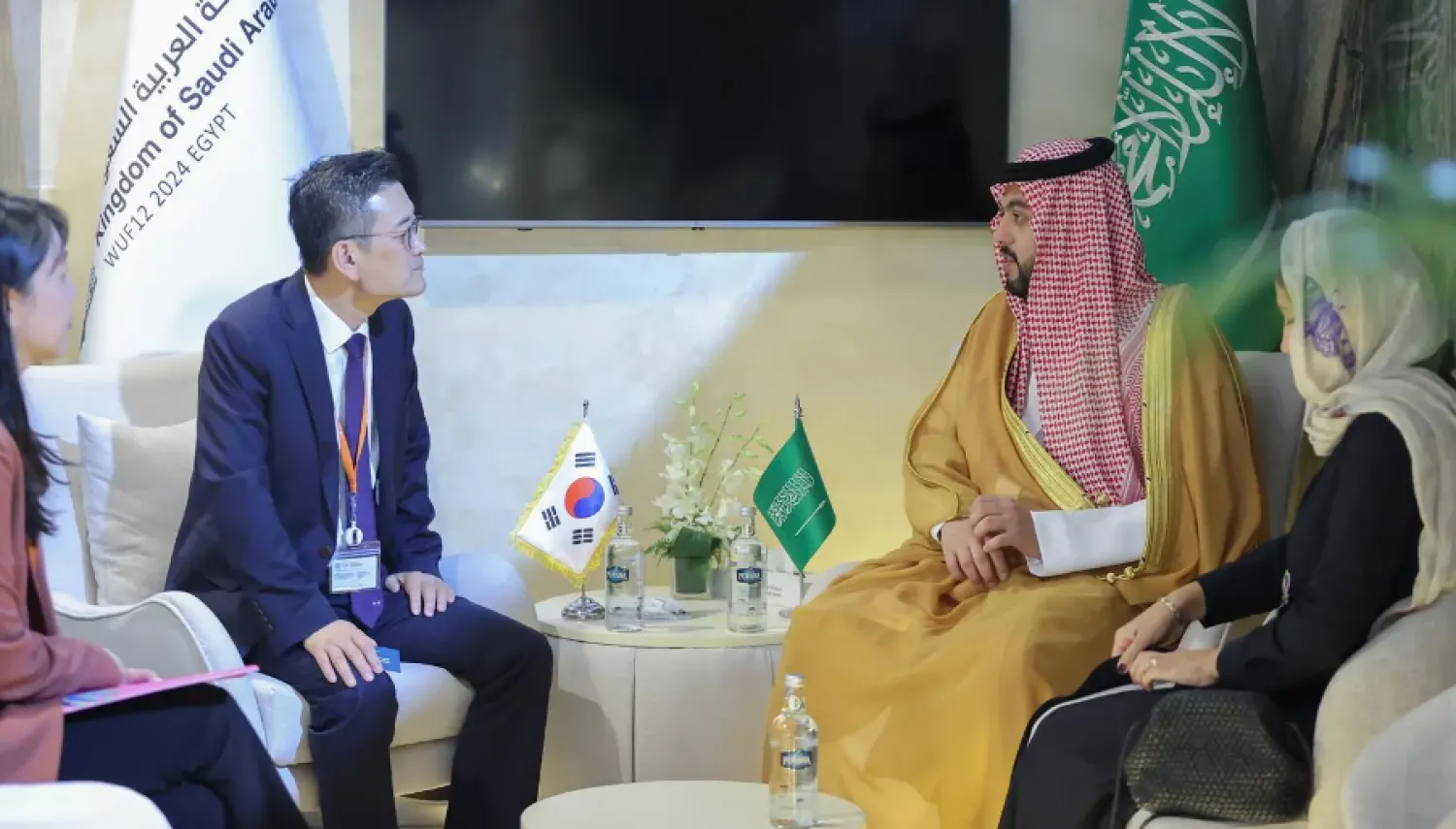 The two sides underscored the importance of exploring new opportunities to implement joint strategies that promote sustainable cities  - SPA