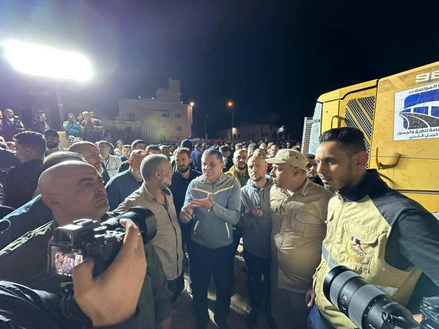 Dibeybe, Trablus'taki bir binanın çöküşünün incelenmesi sırasında (UBH)