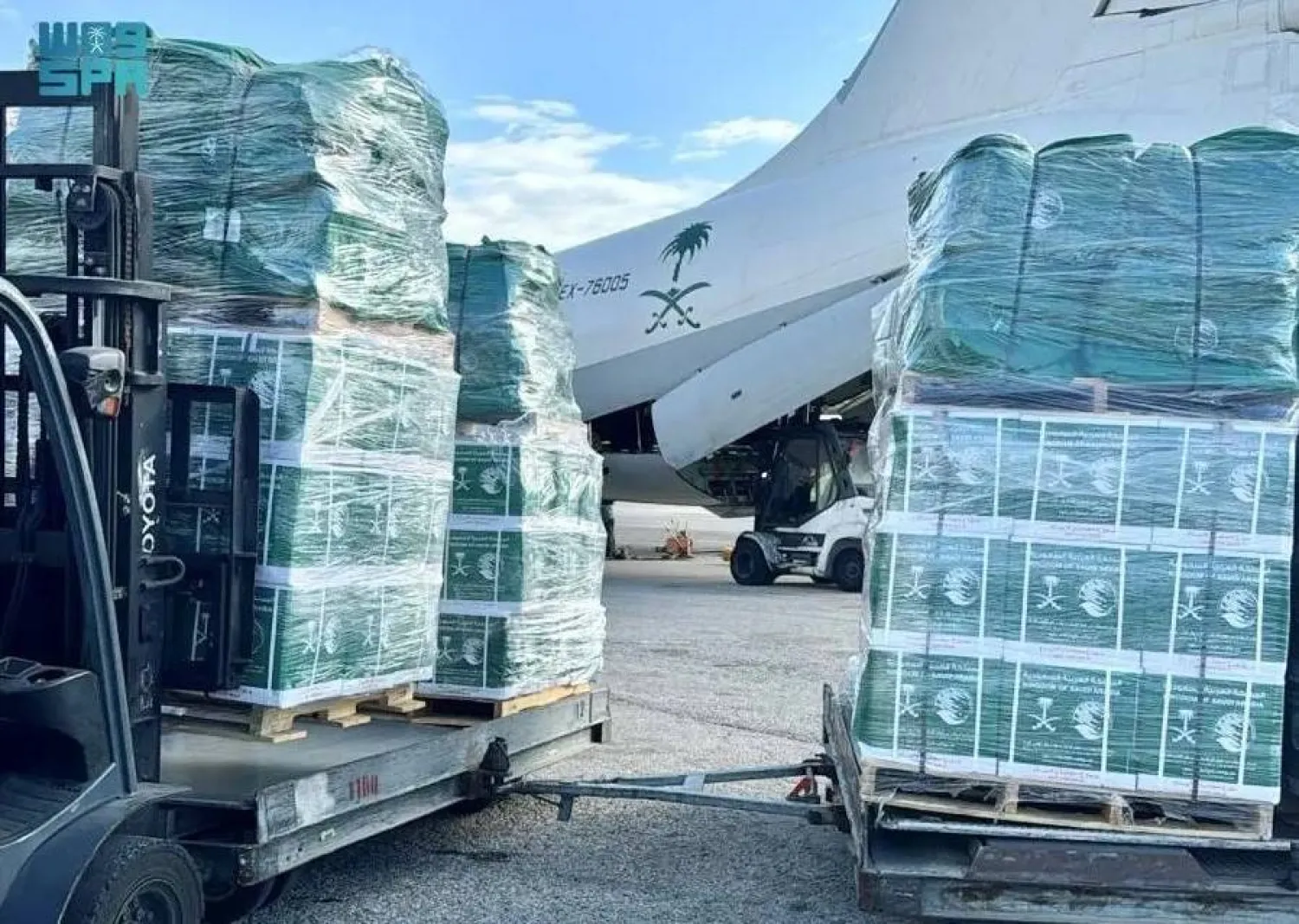 الطائرة الإغاثية السعودية الـ22 التي يسيّرها مركز الملك سلمان تصل إلى بيروت (واس)