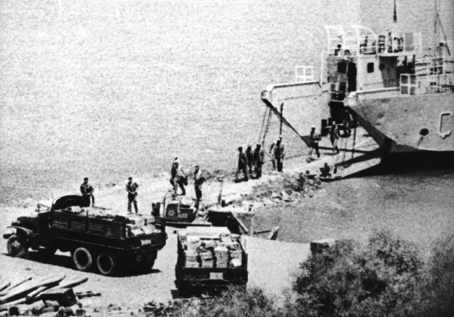 أرشيفية للغزو التركي لقبرص عام 1974