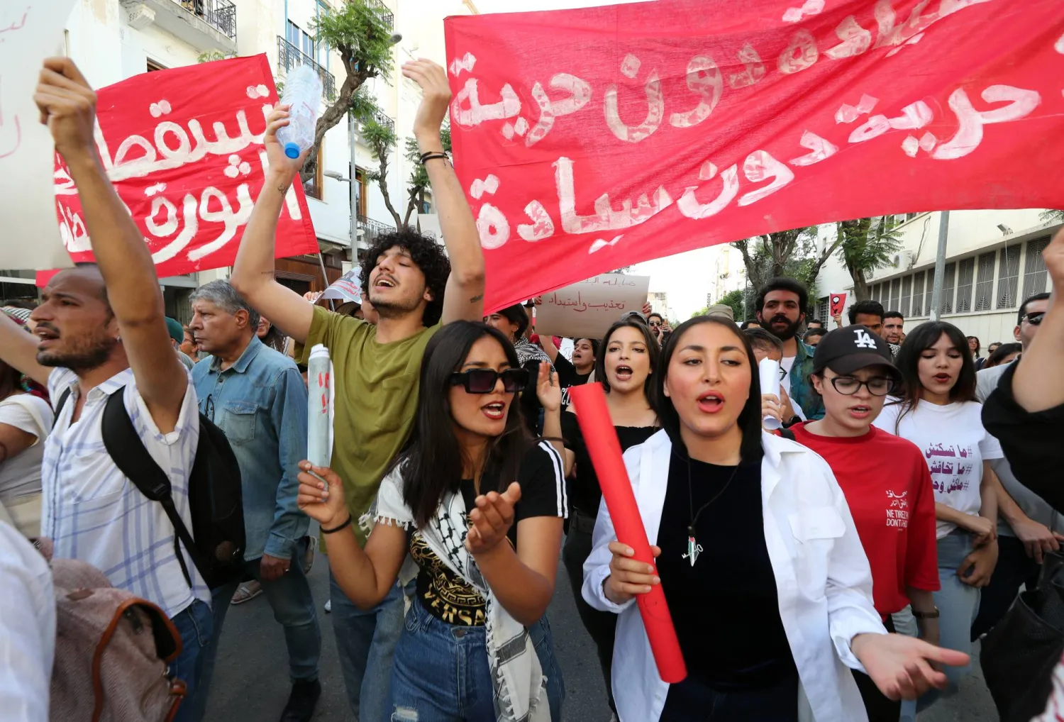 تظاهرة نظمها حقوقيون تونسيون ضد التضييق على الحريات (أ.ب.إ)