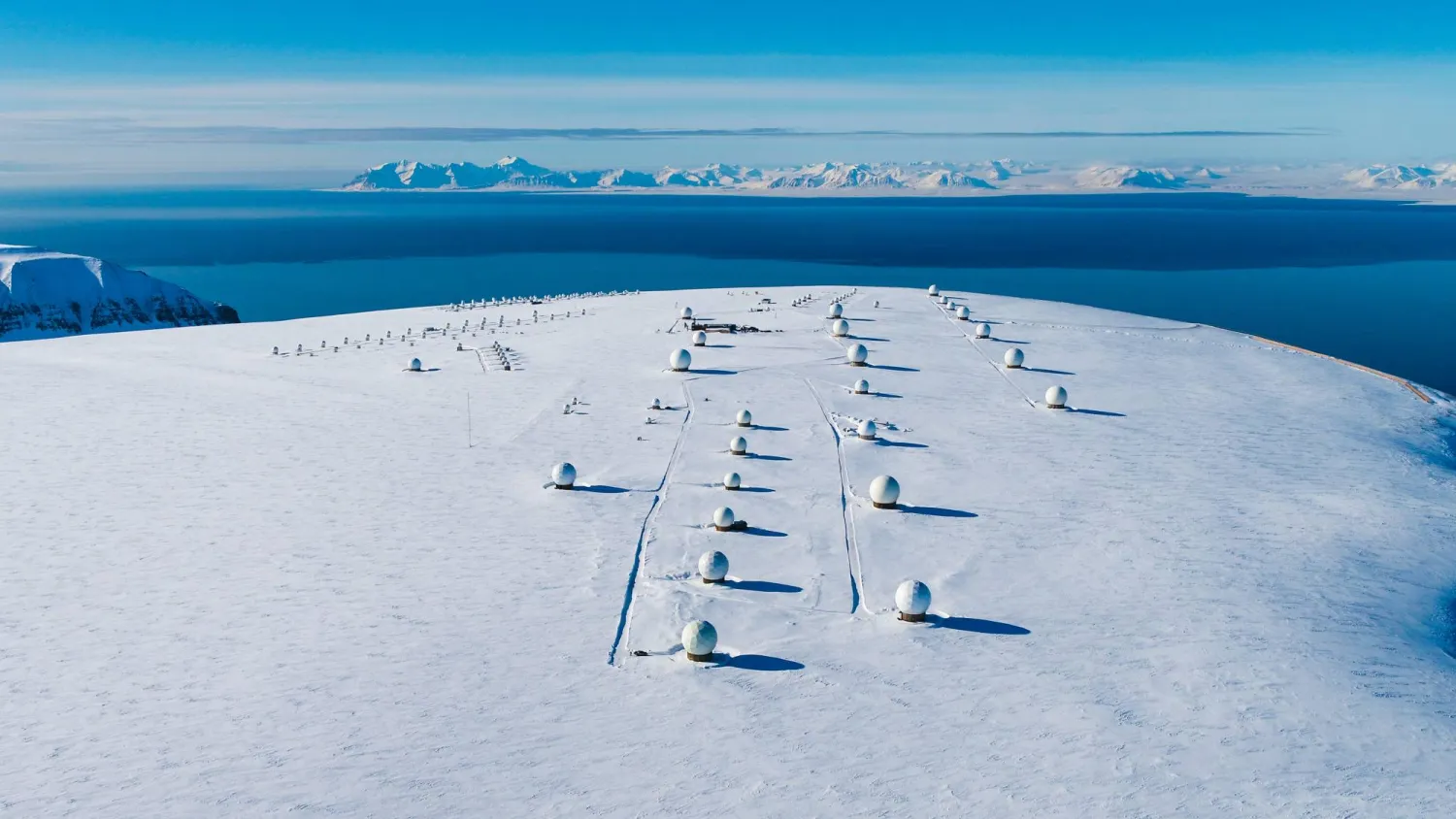 جانب من القطب الشمالي (أرشيفية - رويترز)
