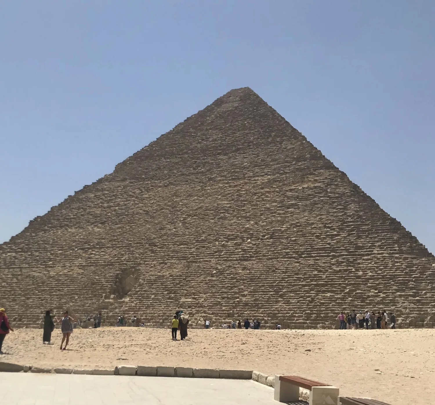 الهرم الأكبر (الشرق الأوسط)