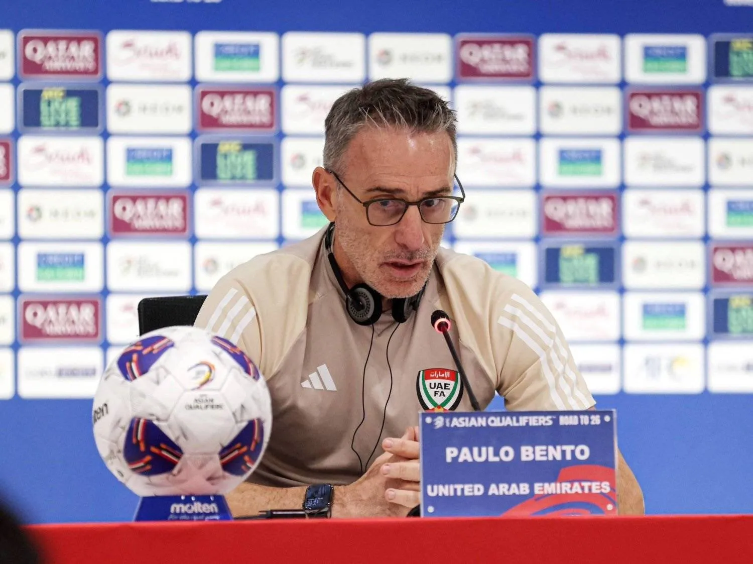 مدرب الإمارات باولو بينتو (الشرق الأوسط)