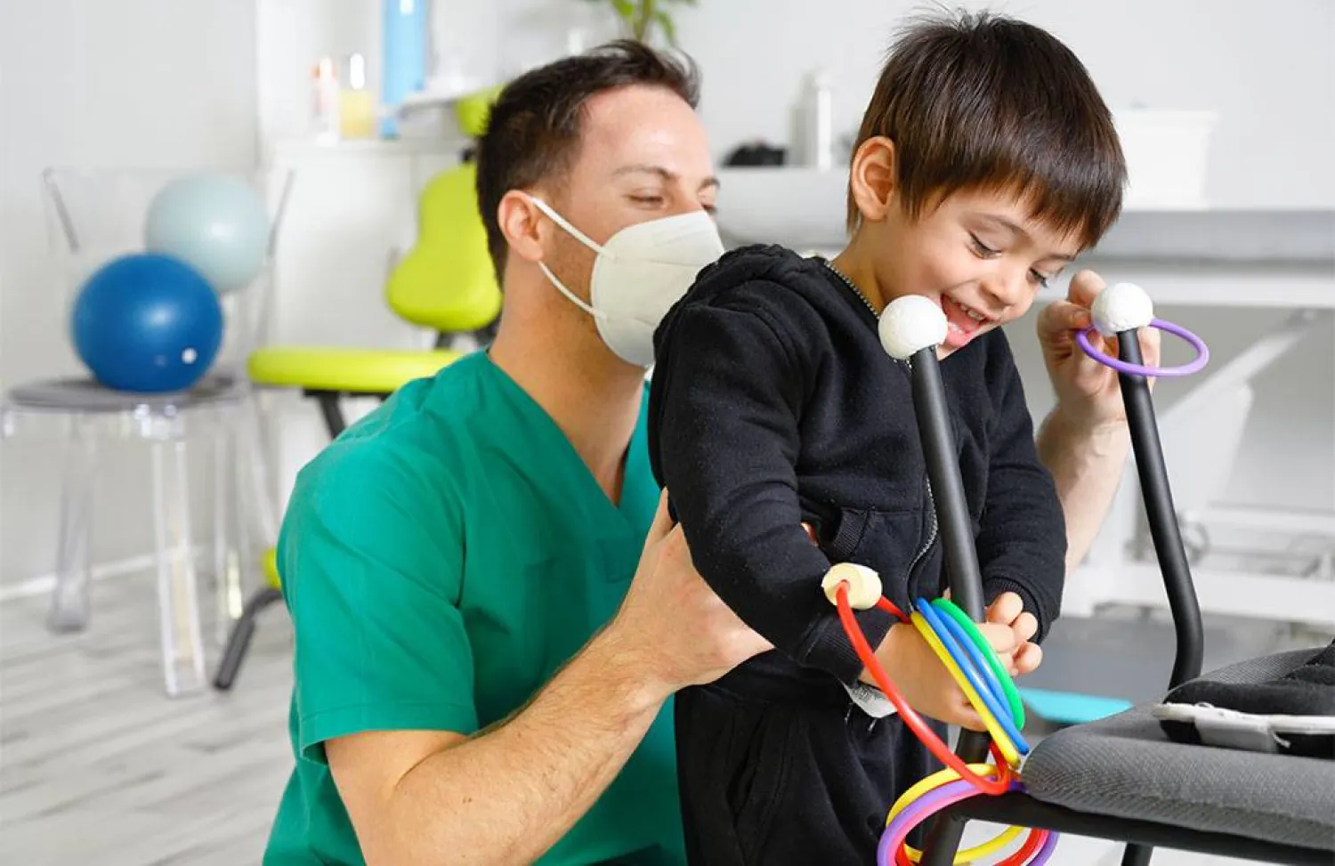 التقزم حالة وراثية تتسم بقصر القامة نتيجة خلل في نمو العظام (معهد مردوخ لأبحاث الأطفال في أستراليا)