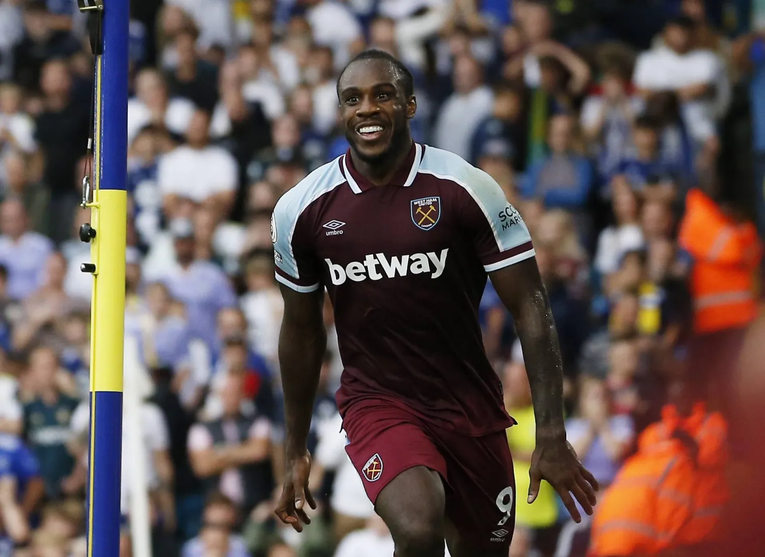 ميخائيل أنطونيو (رويترز)