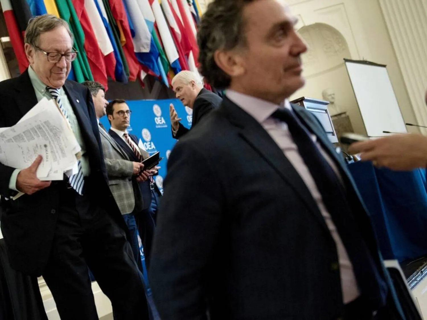  Irwin Cotler (L) was targeted in an alleged Iranian assassination plot. (AFP)